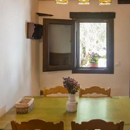 Casa Con Encanto En Alajar