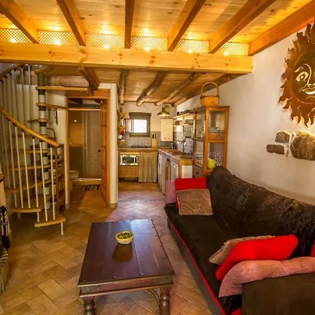 Casa Con Encanto En Country house Alajar